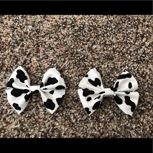 Cow Bows B1G1/2